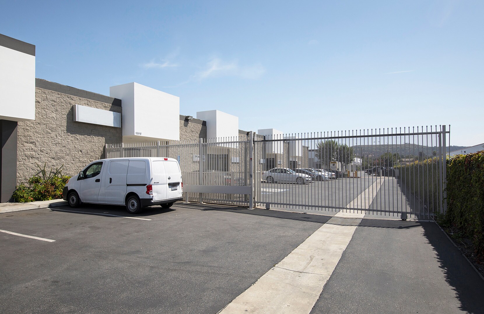 13914-13932 Valley Blvd, La Puente, CA à louer Photo principale- Image 1 de 4