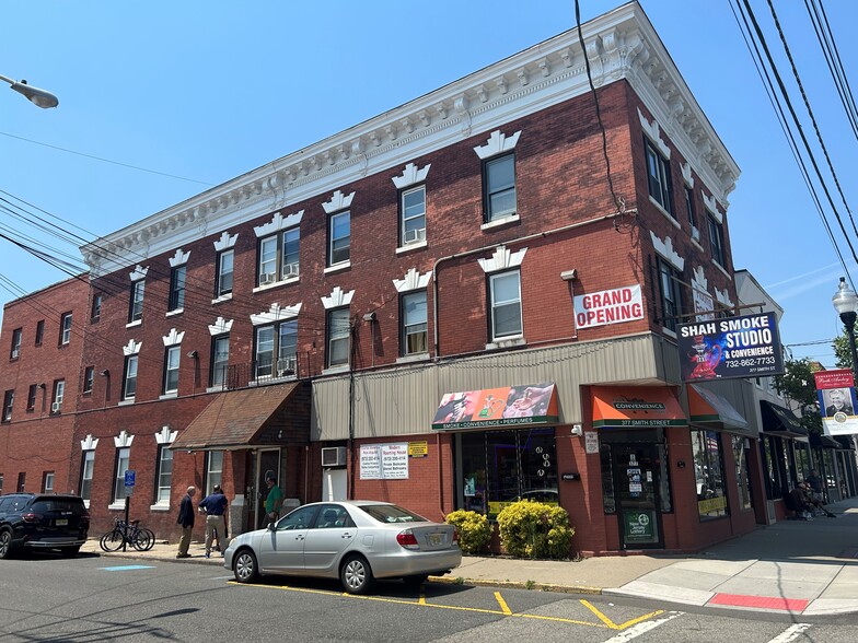 377 Smith St, Perth Amboy, NJ for sale - Building Photo - Image 1 of 1