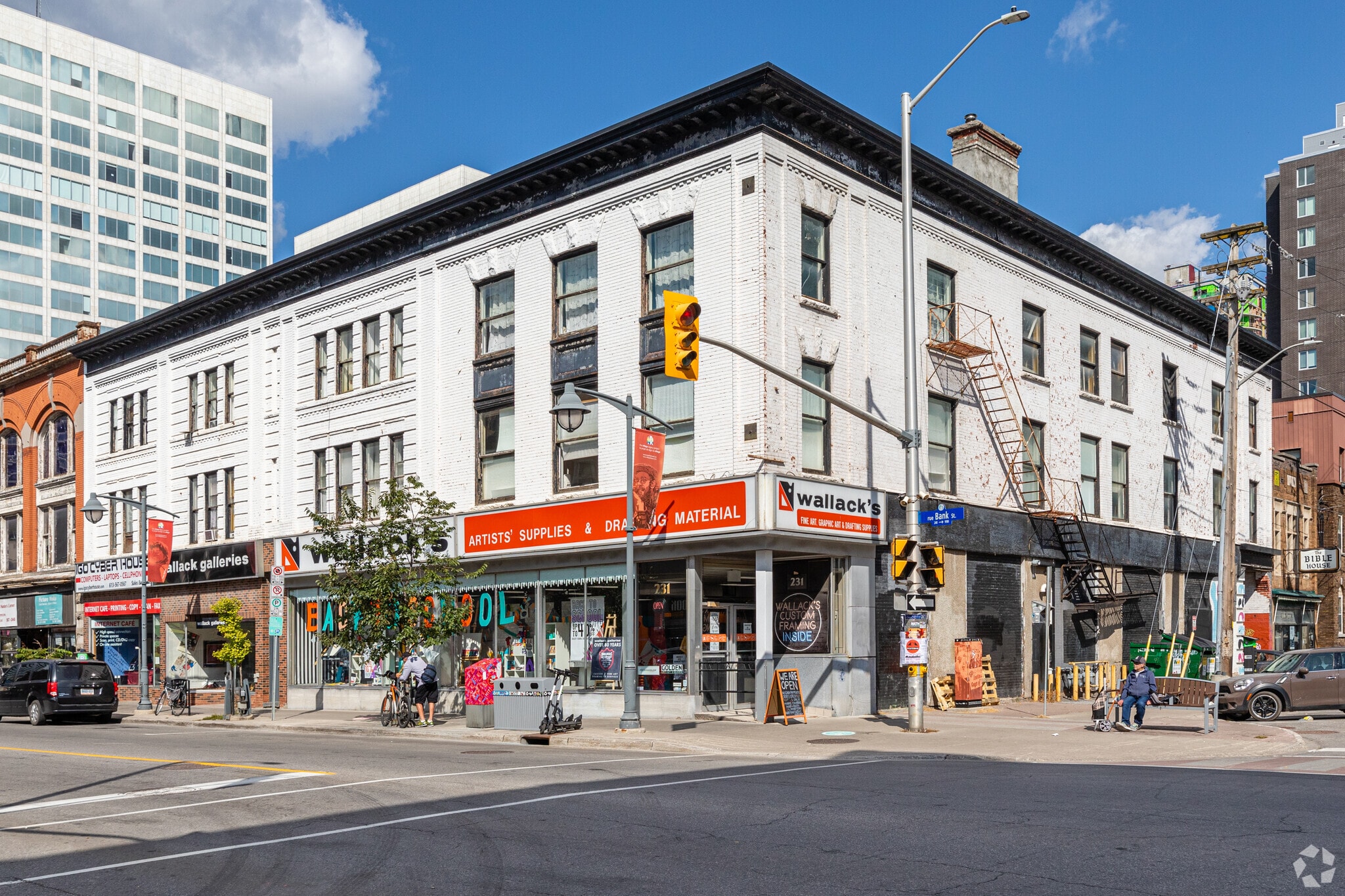 223-231 Bank St, Ottawa, ON à louer Photo principale- Image 1 de 9
