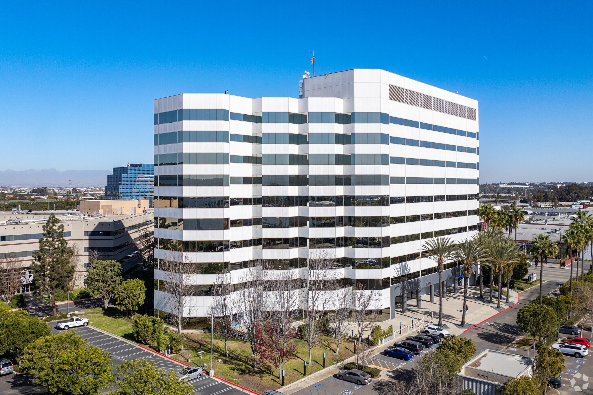 19191 S Vermont Ave, Torrance, CA à louer Photo principale- Image 1 de 28