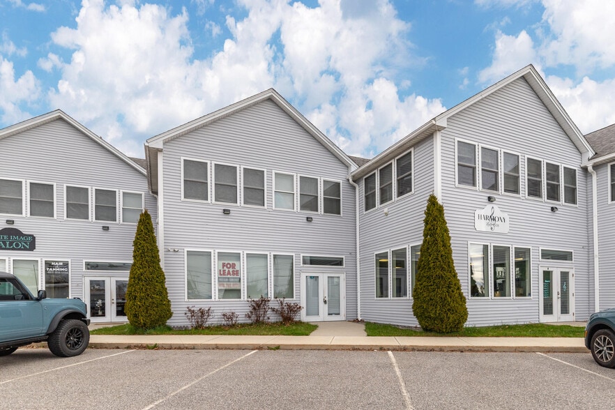 12-16 New Zealand Rd, Seabrook, NH à louer - Photo du bâtiment - Image 1 de 20