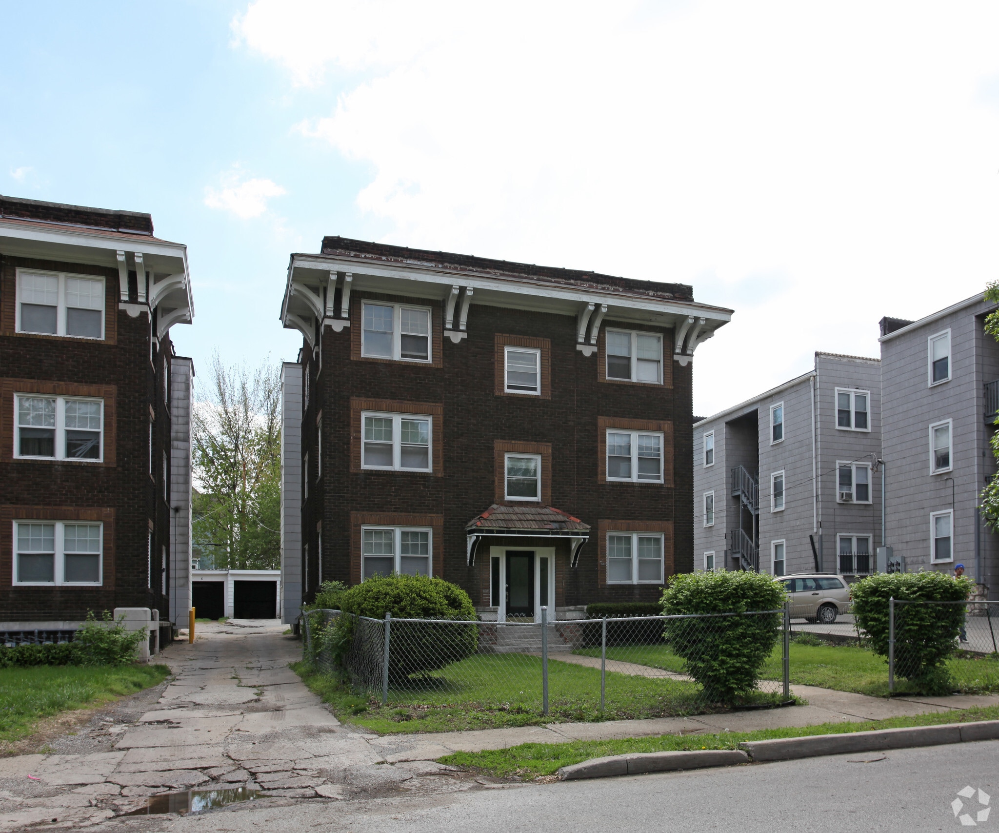 3909-3911 Scarritt Ave, Kansas City, MO for sale Primary Photo- Image 1 of 19