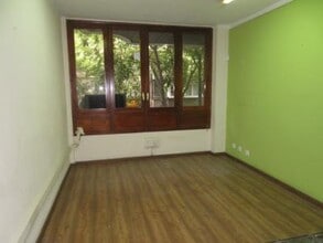 Commerce de détail dans Barcelone, Barcelona à louer Photo intérieure- Image 2 de 10