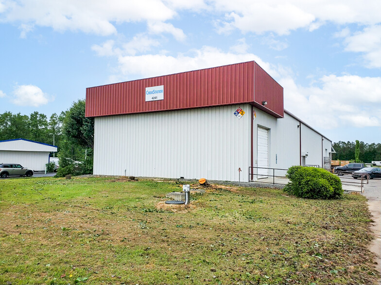 4241 US Highway 70 E, Smithfield, NC à vendre - Photo du bâtiment - Image 1 de 1