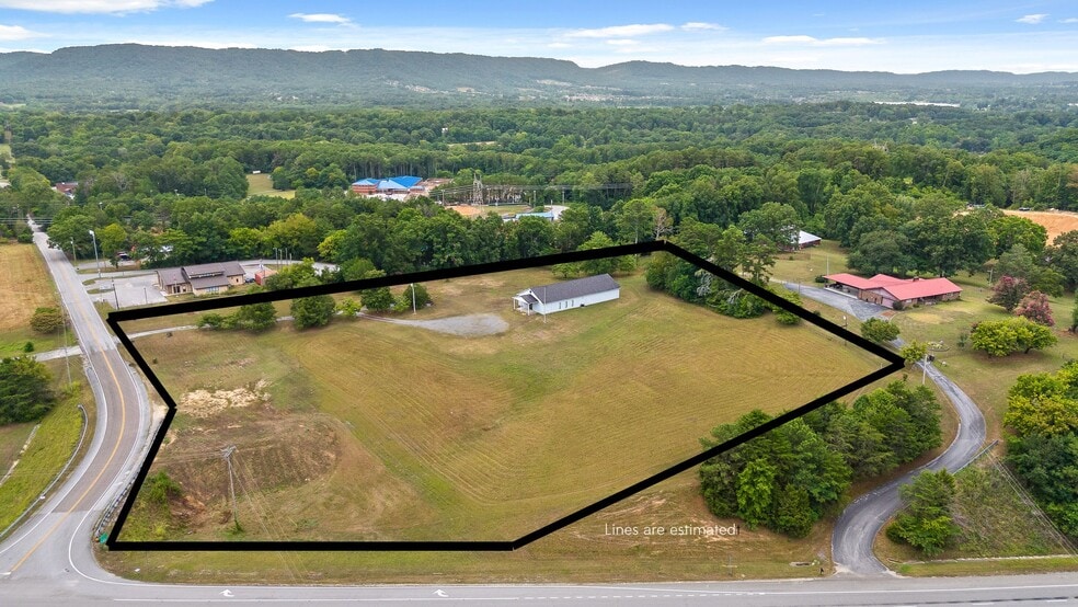 8959 Career Ln, Harrison, TN à vendre - Photo du bâtiment - Image 2 de 43