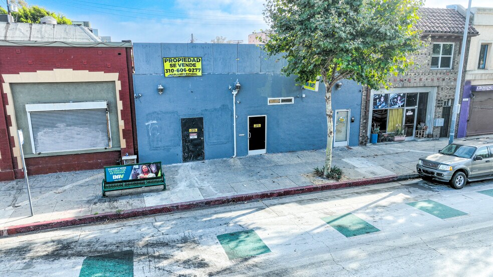 2604 W 54th St, Los Angeles, CA à vendre - Photo du bâtiment - Image 3 de 20