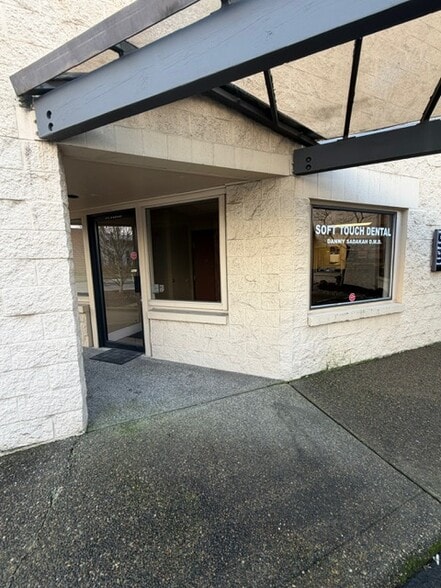 18773-18813 SW Martinazzi Ave, Tualatin, OR for lease - Building Photo - Image 2 of 12