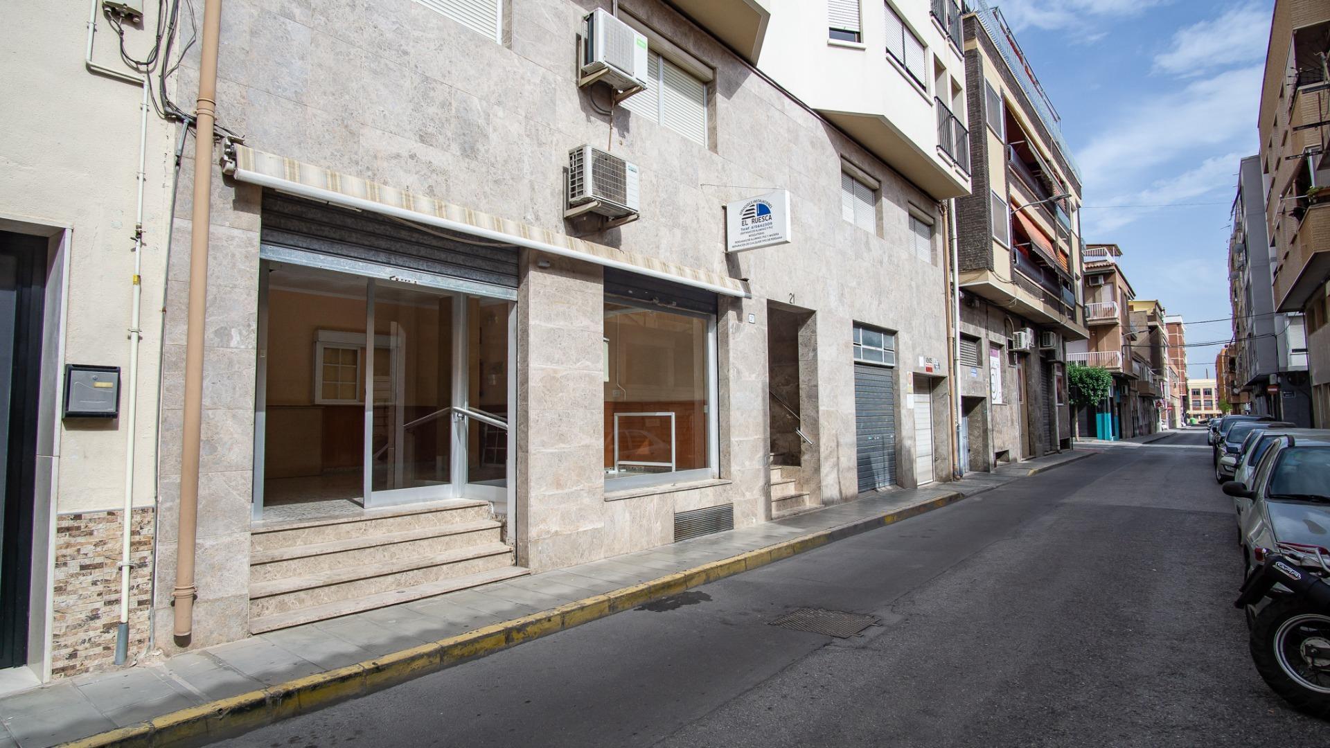 Commerce de détail dans Elda, Alicante à vendre Photo du bâtiment- Image 1 de 6