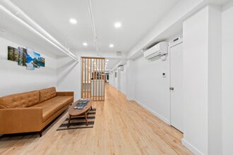 110 Duane St, New York, NY for lease Interior Photo- Image 2 of 10