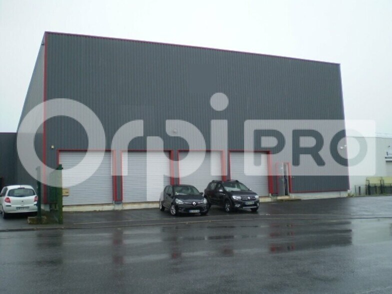 Industrial in Reims for lease - Building Photo - Image 1 of 6
