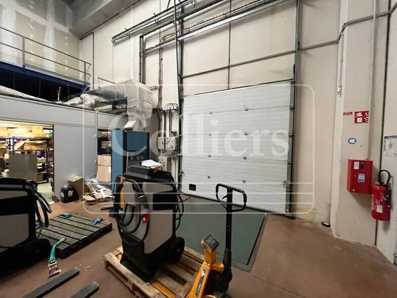 Flex in Rousset for lease - Interior Photo - Image 2 of 5