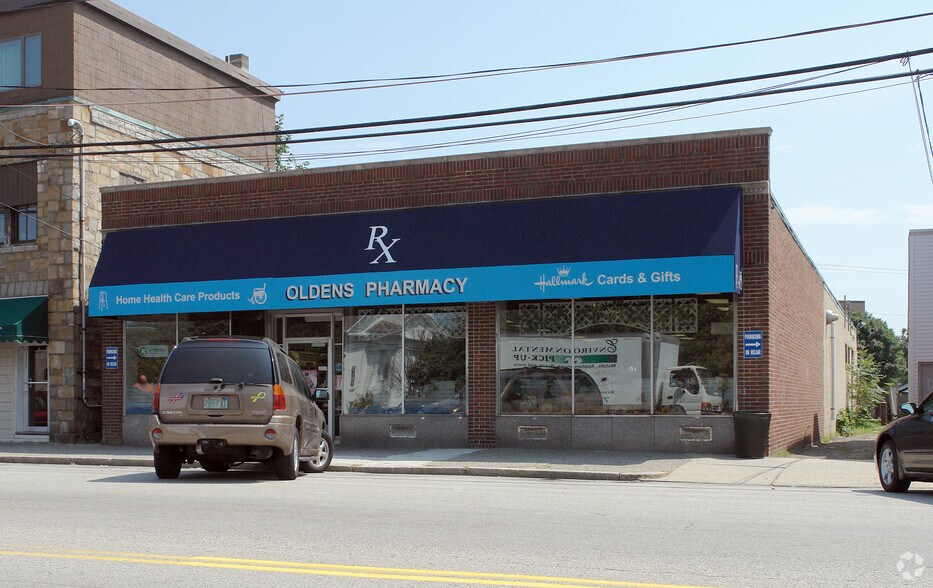 101-103 Pleasant St, Weymouth, MA à louer - Photo du bâtiment - Image 2 de 13