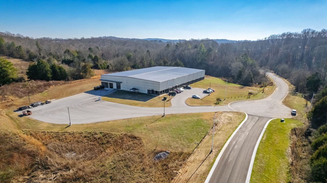 490 Sam Rayburn Pky, Lenoir City, TN for lease Primary Photo- Image 1 of 18