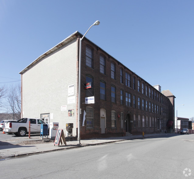 70-76 Webster St, Worcester, MA à vendre - Photo principale - Image 1 de 1