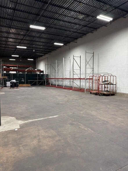 932-938 Market St, Paterson, NJ for lease - Building Photo - Image 2 of 5