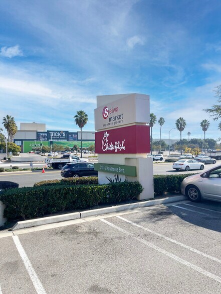 21815-21821 Hawthorne Blvd, Torrance, CA à louer - Photo du bâtiment - Image 2 de 4