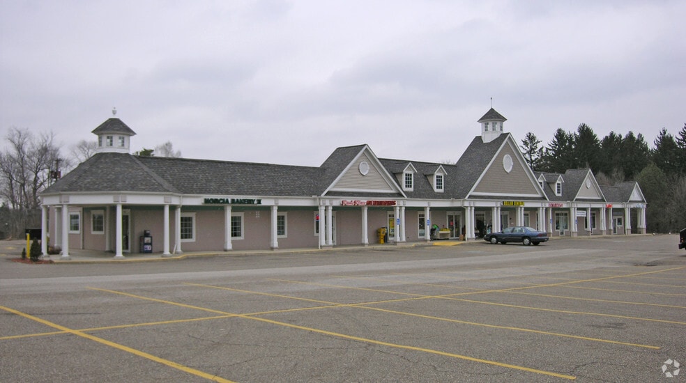 1176-1214 S Main St, Canton, OH for lease - Building Photo - Image 2 of 6