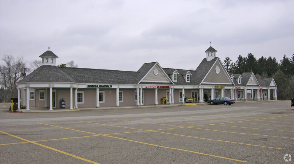 1176-1214 S Main St, Canton, OH à louer - Photo du bâtiment - Image 2 de 6