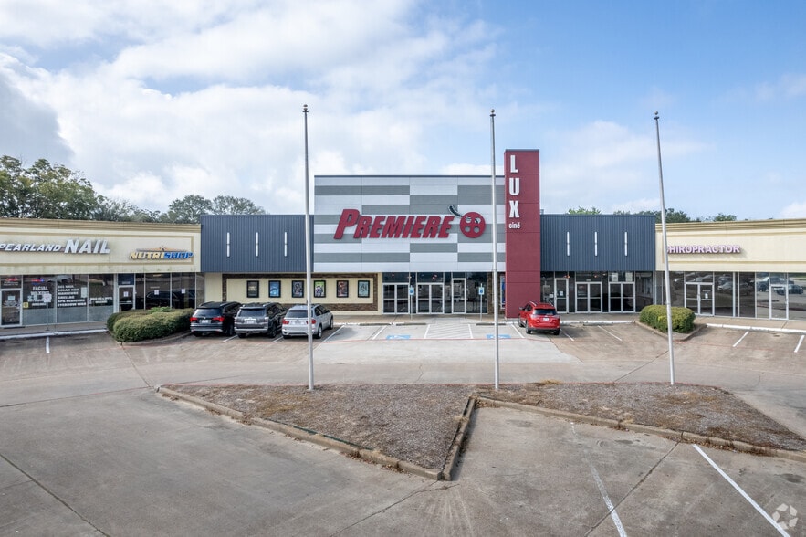 5010-5074 W Broadway St, Pearland, TX for lease - Building Photo - Image 3 of 8