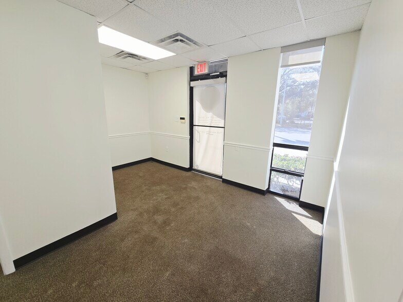 7201-7205 Aloma Ave, Winter Park, FL à louer - Photo du bâtiment - Image 2 de 13