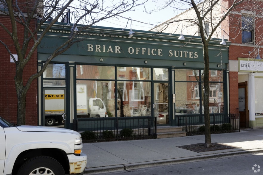 613 W Briar Pl, Chicago, IL for lease - Primary Photo - Image 1 of 6