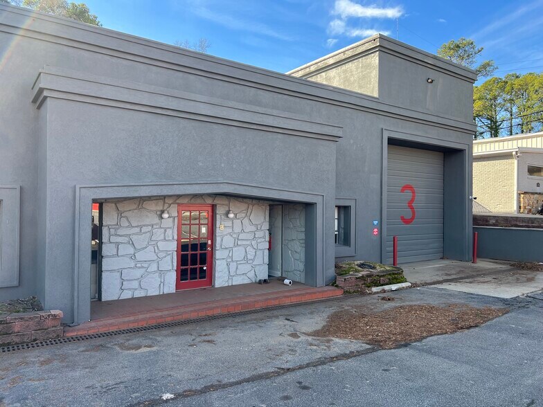 130 SE Dodd St, Marietta, GA à louer - Photo du bâtiment - Image 2 de 7