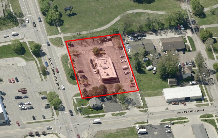 440 S Lafayette St, South Lyon, MI à louer - Photo du bâtiment - Image 2 de 3