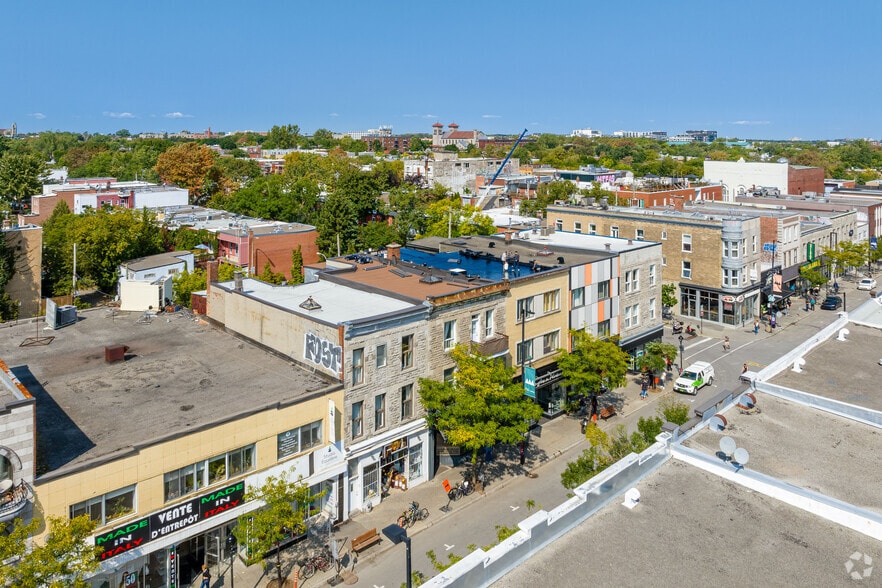 1563 Av Du Mont-Royal E, Montréal, QC for lease - Aerial - Image 2 of 2