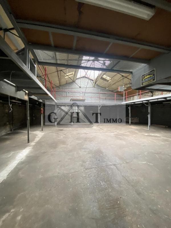 Industrial in Bagnolet for lease Interior Photo- Image 1 of 8