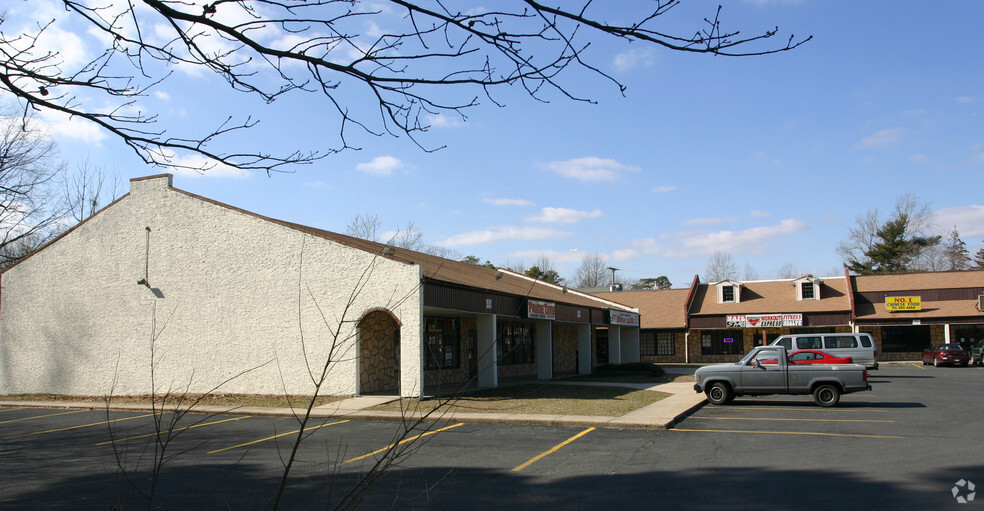 7 Juliustown Rd, Browns Mills, NJ for lease - Primary Photo - Image 1 of 5