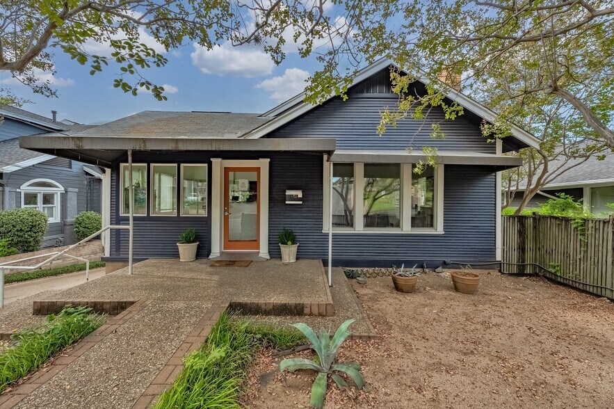 1613 W 6th St, Austin, TX à louer - Photo du bâtiment - Image 2 de 3