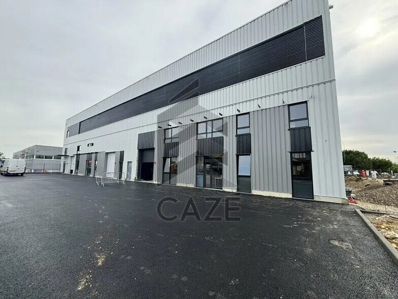 Flex in Lormont for lease - Building Photo - Image 2 of 4