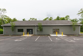 Plus de détails pour 49 Macy St, Amesbury, MA - Commerce de détail à vendre