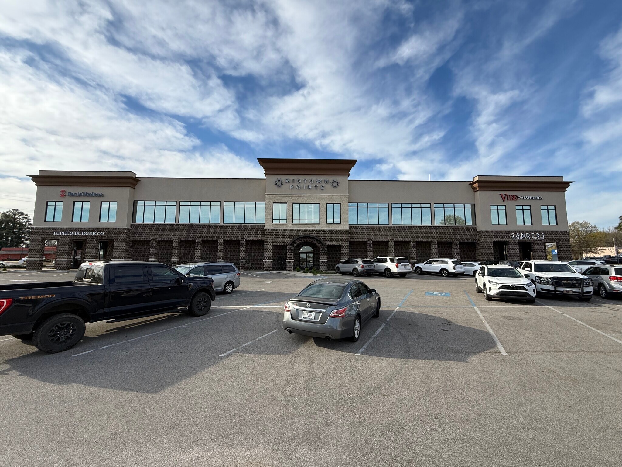 499 S Gloster St, Tupelo, MS for lease Building Photo- Image 1 of 11