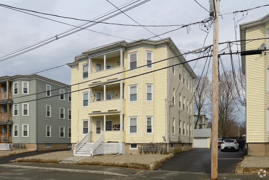 20 Bellevue Ave, Brockton, MA à vendre - Photo principale - Image 1 de 6