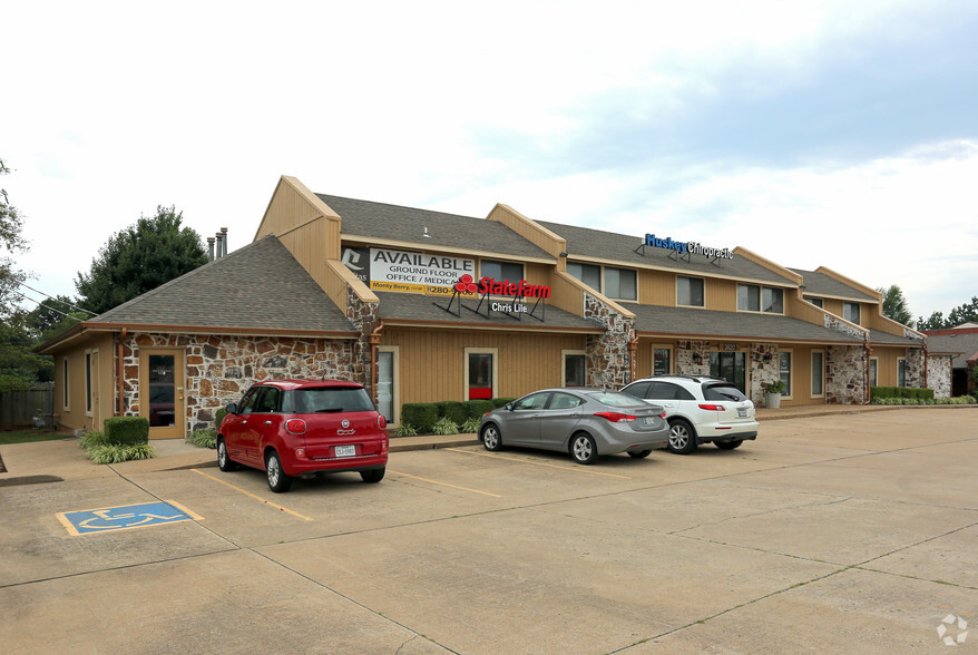 3820 E 51st St, Tulsa, OK à louer - Photo principale - Image 1 de 2