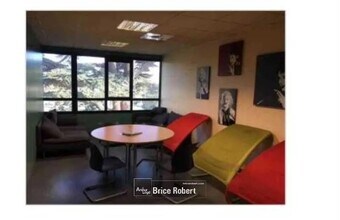 Bureau dans Écully à louer Photo intérieure- Image 2 de 3