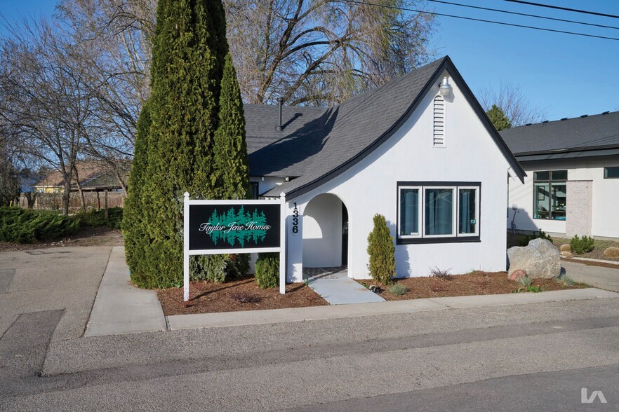 1336 E State St, Eagle, ID for sale - Building Photo - Image 1 of 1