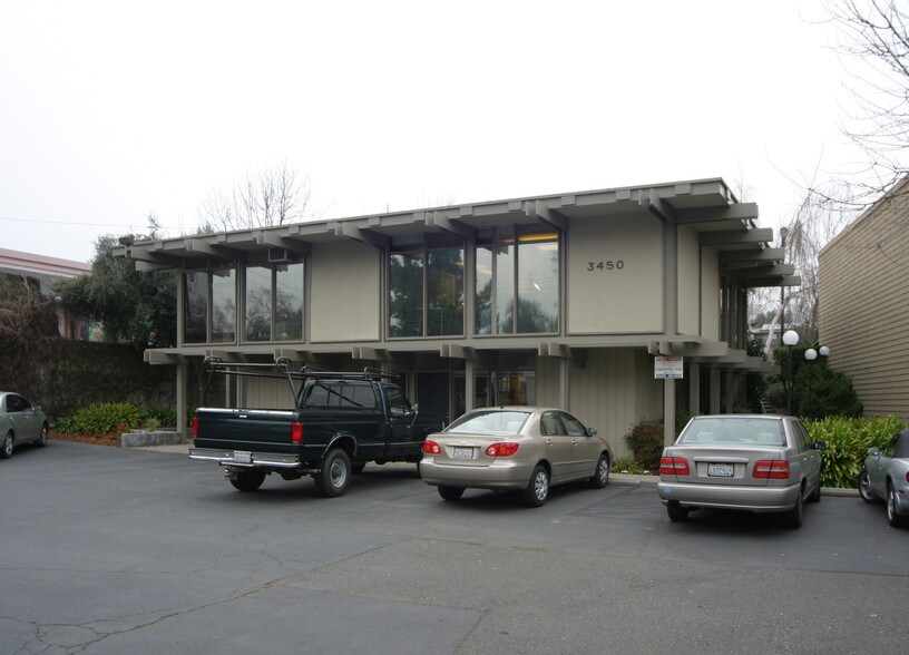 3450 Golden Gate Way, Lafayette, CA à louer - Photo du bâtiment - Image 2 de 5