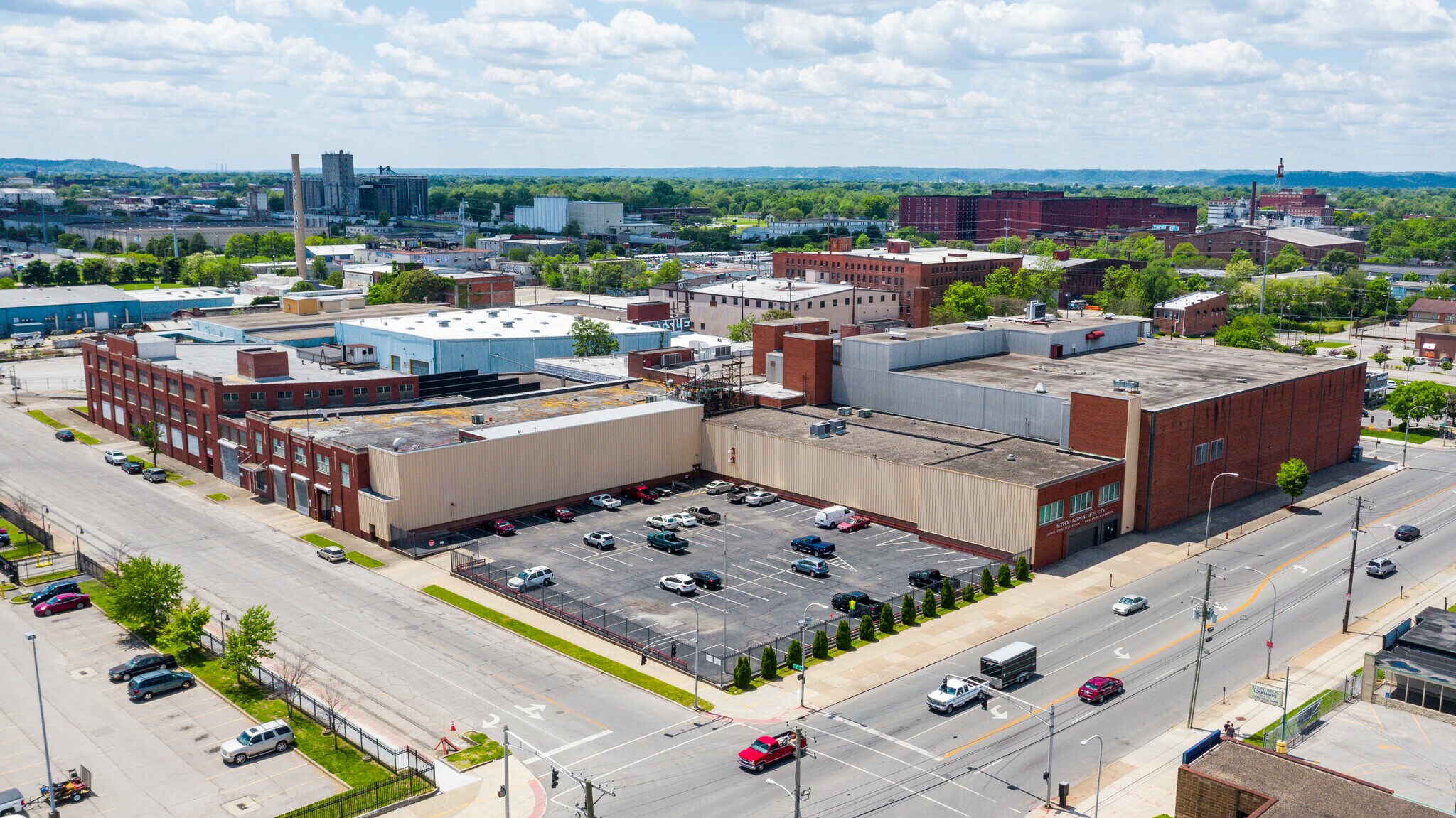 1100 W Broadway, Louisville, KY for lease Building Photo- Image 1 of 9