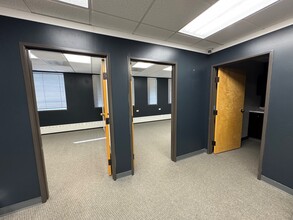 7200 E Hampden Ave, Denver, CO for lease Interior Photo- Image 2 of 6