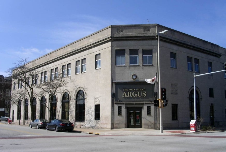 1724 4th Ave, Rock Island, IL for lease - Building Photo - Image 3 of 4