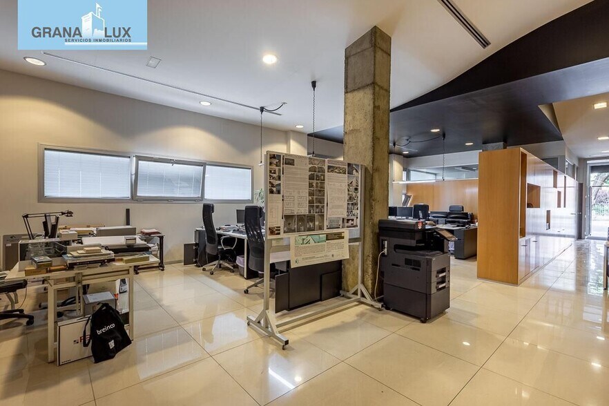 Calle Curro Cuchares, 16, Granada, Granada for sale - Building Photo - Image 1 of 34