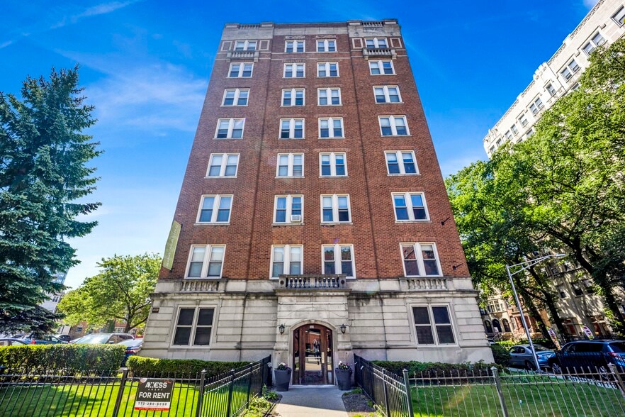 1401 E Hyde Park Blvd, Chicago, IL à vendre - Photo du bâtiment - Image 3 de 31