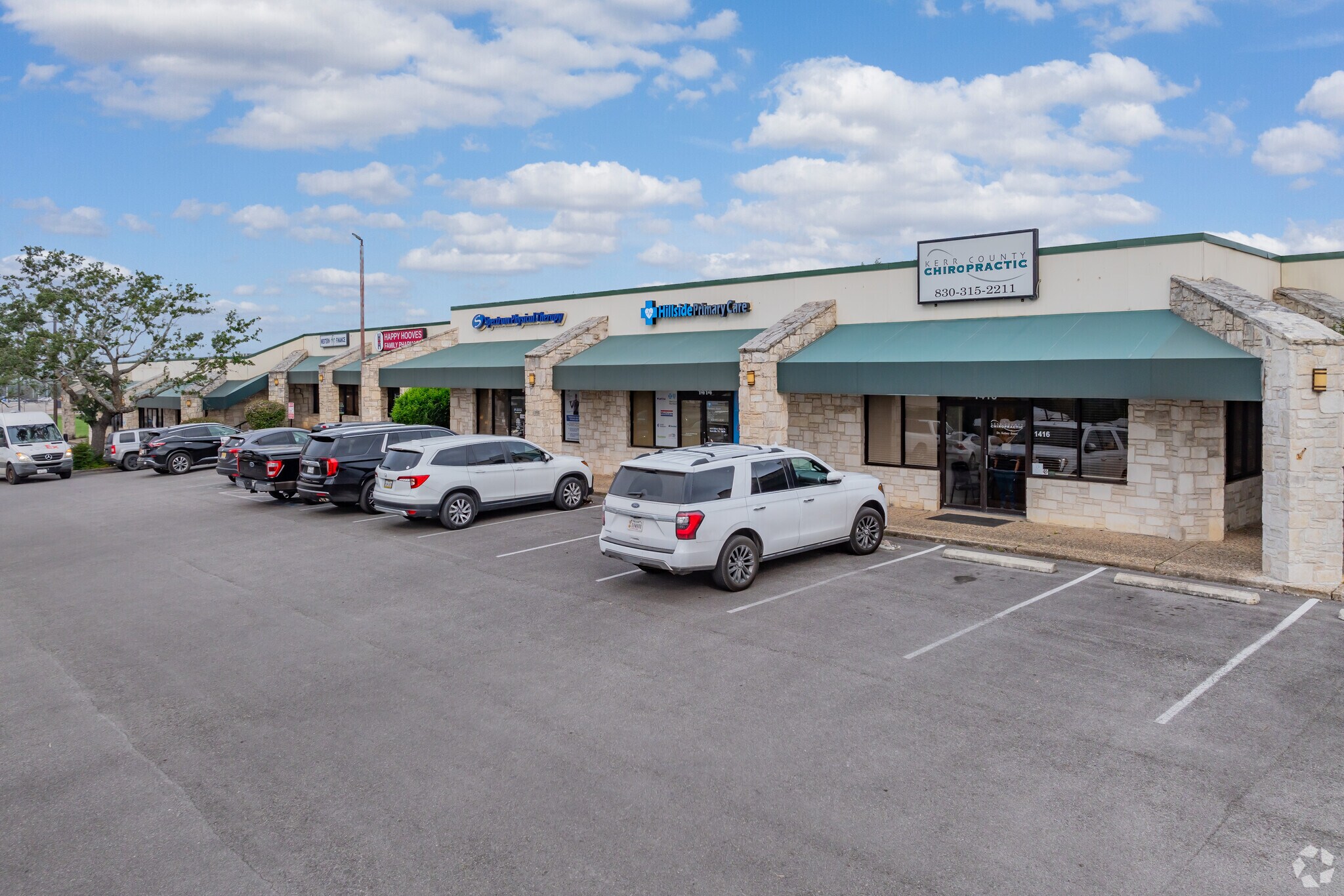 1400-1460 Sidney Baker St, Kerrville, TX à louer Photo du bâtiment- Image 1 de 21