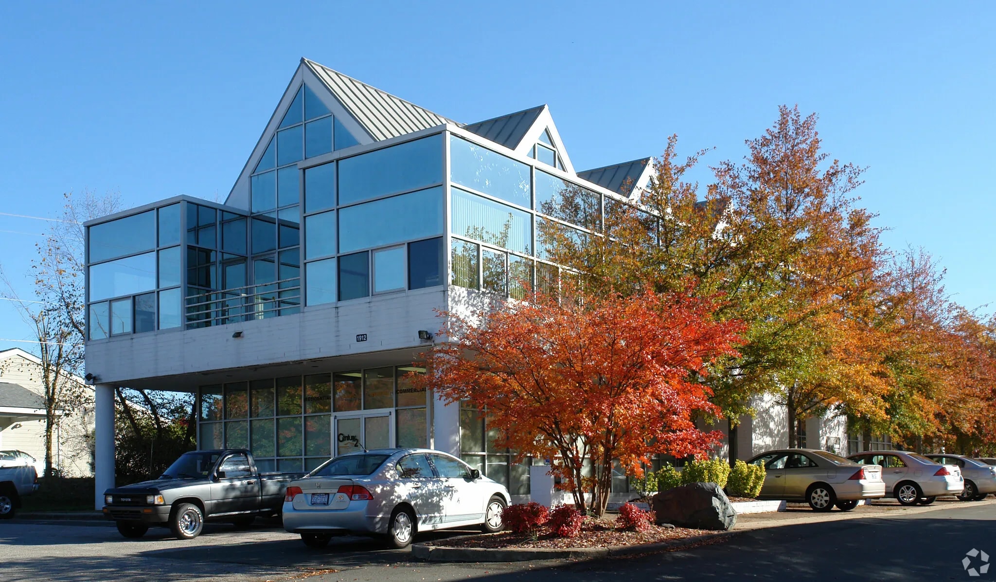 1912 E NC Highway 54, Durham, NC for lease Primary Photo- Image 1 of 9