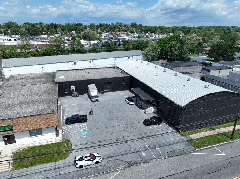 1051 Hummel Ave, Lemoyne, PA for lease - Building Photo - Image 2 of 3