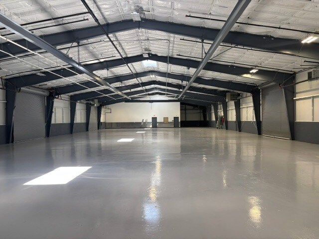 120 Aldene Rd, Roselle, NJ à louer - Photo intérieure - Image 3 de 9