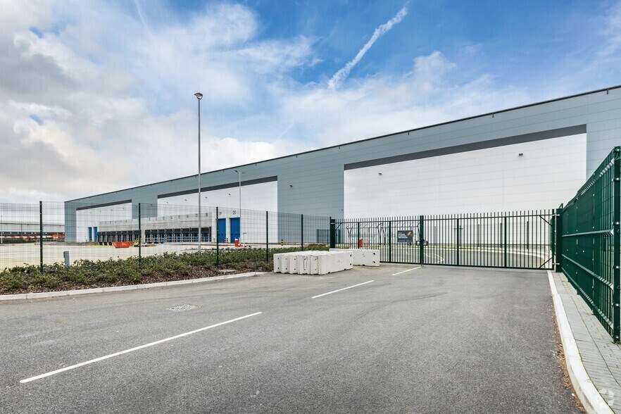 Mathieson Rd, Widnes for lease - Building Photo - Image 2 of 12