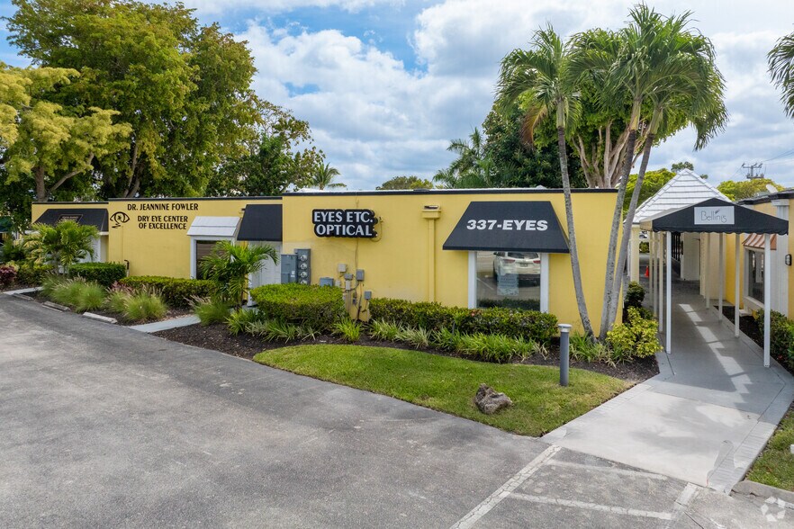 13451 Mcgregor Blvd, Fort Myers, FL à louer - Photo du bâtiment - Image 2 de 7